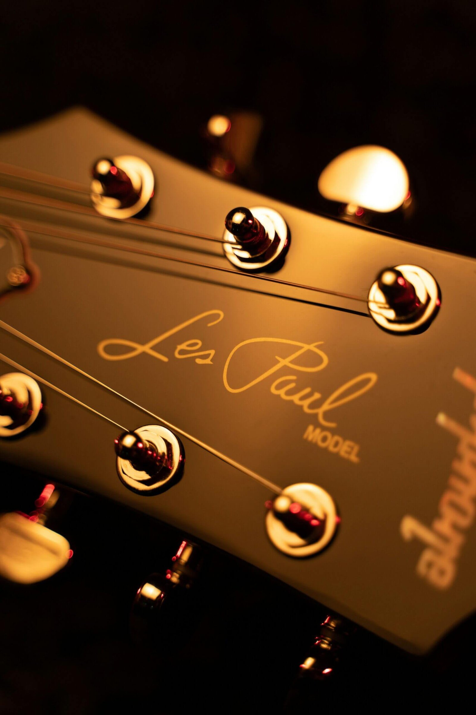 The Journey of David Gilmour: From Pink Floyd’s Beginnings to 2025