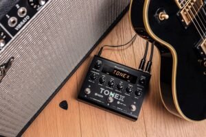 Guitarist exploring new tones to overcome a playing plateau