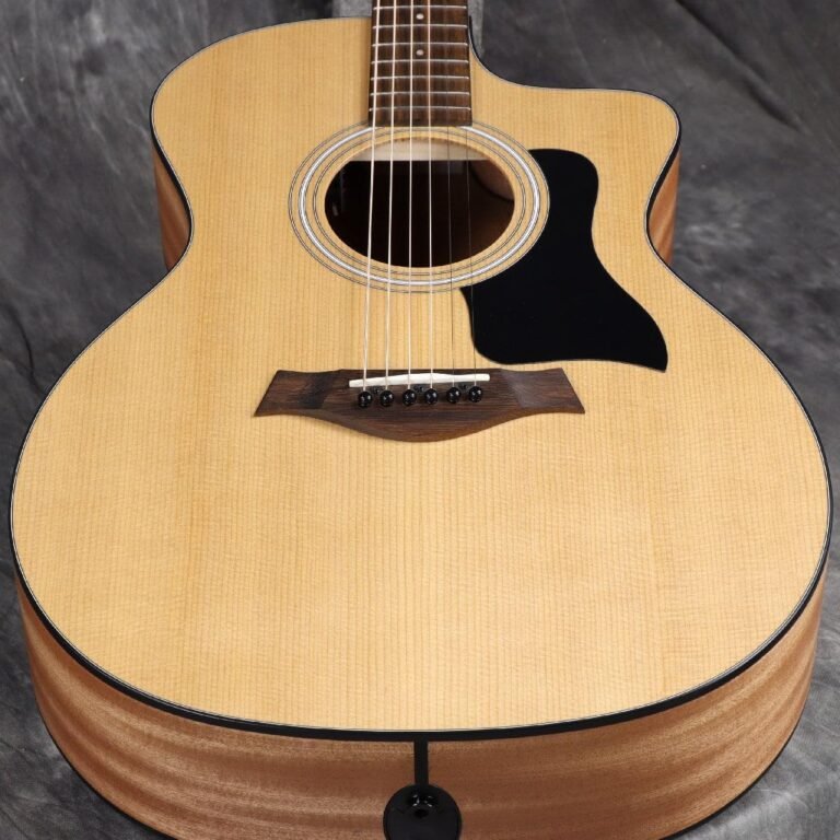 Taylor 114ce Grand Auditorium acoustic-electric guitar in Natural